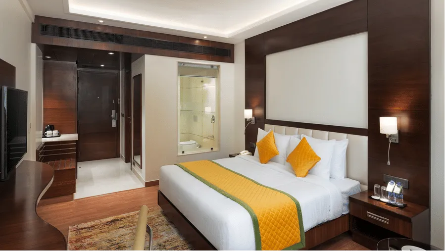 Club Twin Room